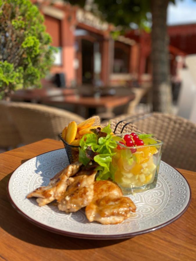 Malom Club Panzio Bed and Breakfast Baja Εξωτερικό φωτογραφία